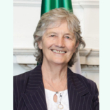 Irlande : Catherine Connolly, soutenue par la gauche, élue présidente