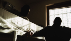 À la prison de la Santé, plus d’un millier de détenus dans l’ombre d’un seul, Sarkozy