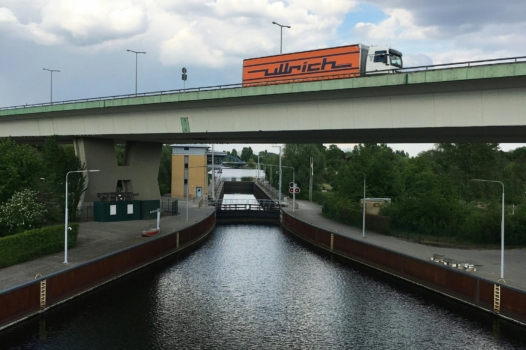 Mégacanal : l’imposture écologique d’un « aquarium de béton »