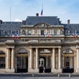 Haine, complotisme… Le Conseil d’État recadre CNews