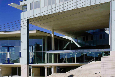 Victimes du gynécologue Dr Tran : « Nos vies ont été bouleversées »