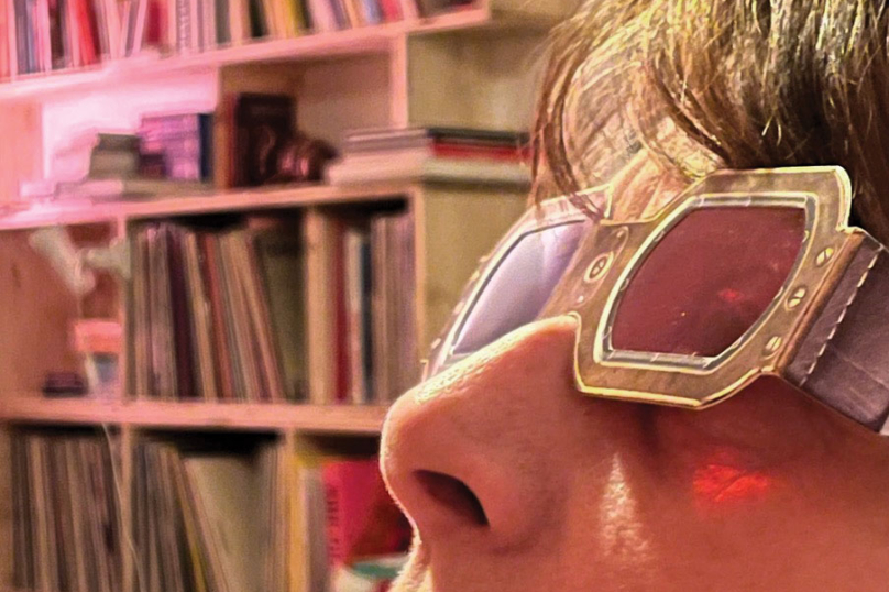 « Soixante-dix fantômes », les sales petits riens