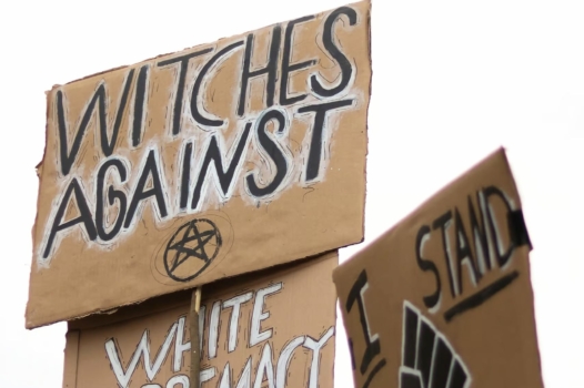 Les pédés sont des sorcières comme les autres