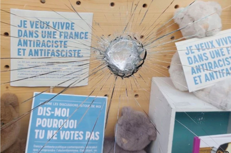 Des librairies indépendantes menacées et vandalisées