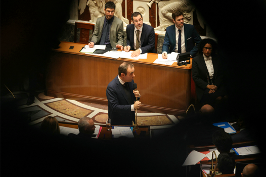 Budget de la Sécu adopté : grâce aux socialistes, Lecornu évite le crash politique