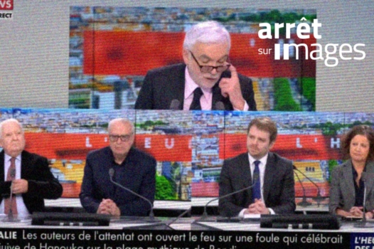 Attaque terroriste en Australie : de CNews à Franceinfo, blâmer la gauche, surtout !