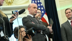 Stephen Miller, un suprémaciste à la tête de la sécurité américaine