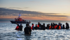 La doctrine Retailleau contre les « small boats » en Manche, une idée mortifère
