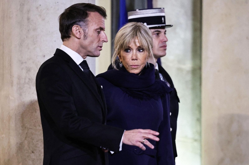 Face aux complotistes, la défense transphobe de Brigitte Macron