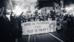 À Paris, « une agriculture basée sur l’exportation détruit les agriculteurs »