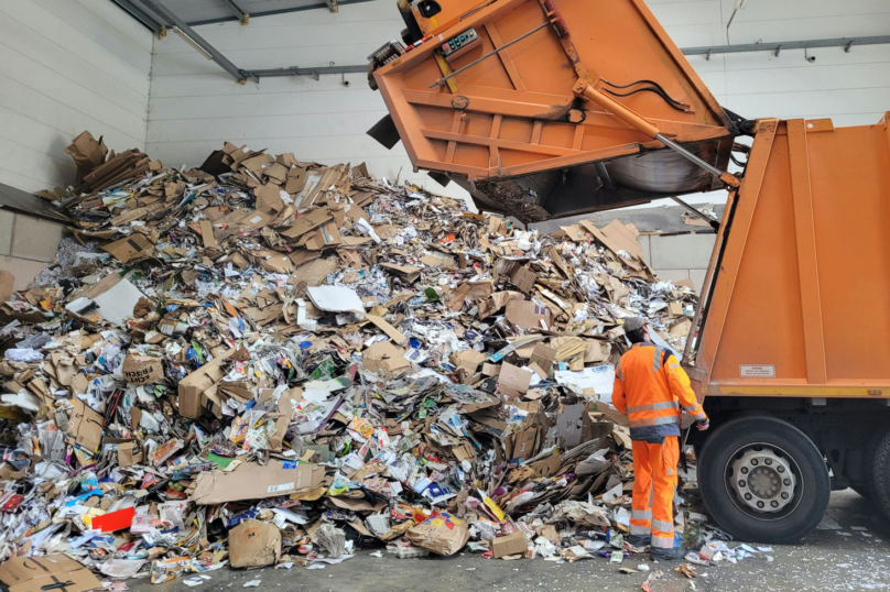 Sepur, géant de la collecte des déchets, devant la justice pour « complicité » d’emploi de sans-papiers