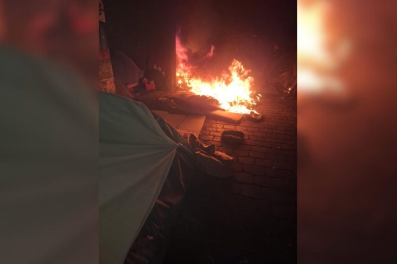 Incendies dans le campement Dephine-Seyrig à Paris : l’inaction des pouvoirs publics