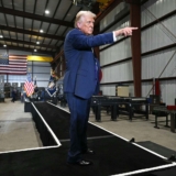 États-Unis : un suprême uppercut douanier pour Trump