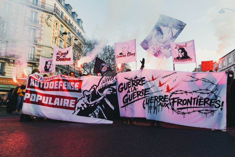 L&rsquo;image : cortège antifasciste à Paris