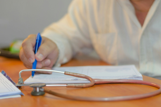 Une chasse aux arrêts maladie abusifs ouverte sur le dos de salarié·es en souffrance