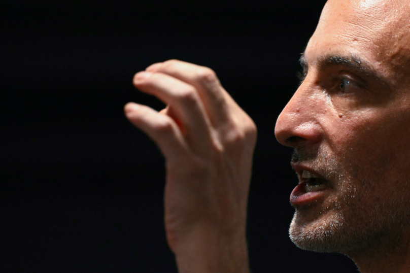 Raphaël Glucksmann veut-il tuer le PS ?