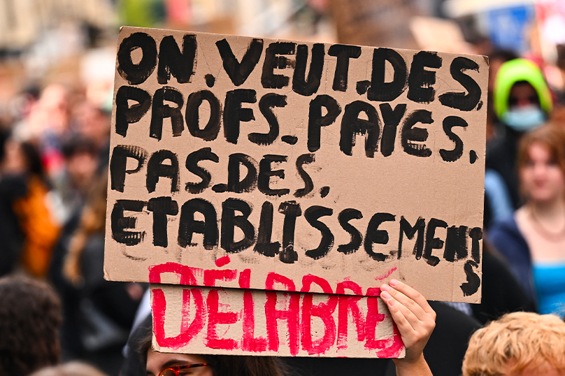 En Outre-mer, révolte pionnière