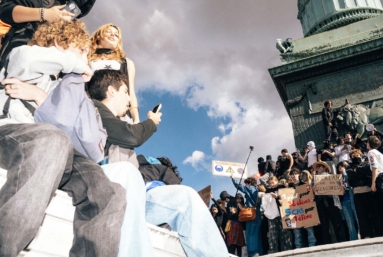Mobilisation lycéenne : la révolte des daron·nes